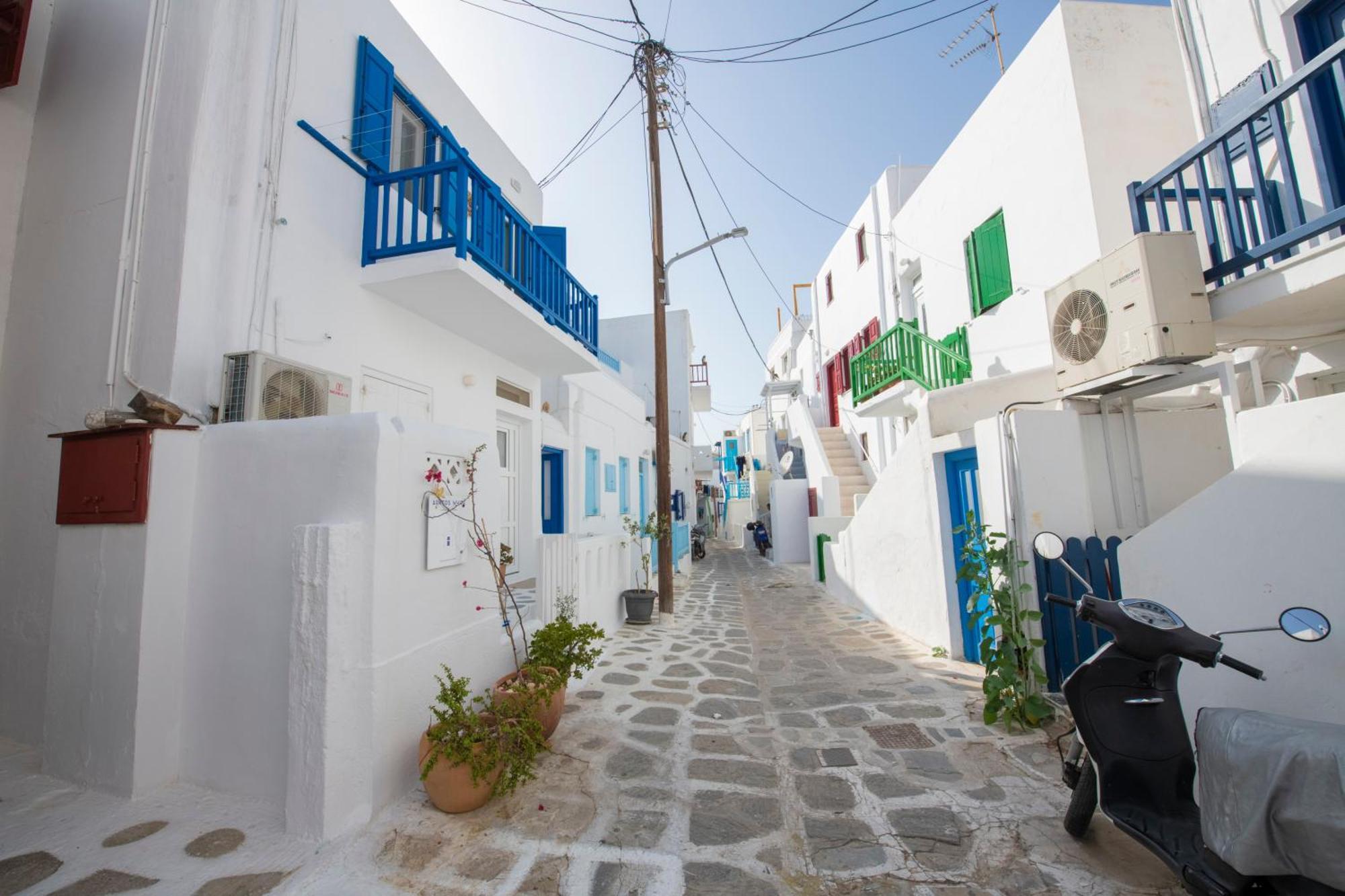 Basoula House *